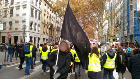 Récit Du 1er Décembre Avec Les Gilets Jaunes Avec Appel à L